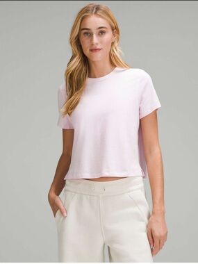 Lululemon Classic fit cotton blend t shirt Meadow Pink Size 10